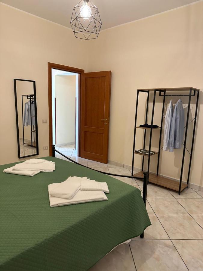 In Famiglia Apartment And Rooms For Pompei, Amalfi, Sorrento And Salerno Sant'Egidio del Monte Albino Bagian luar foto